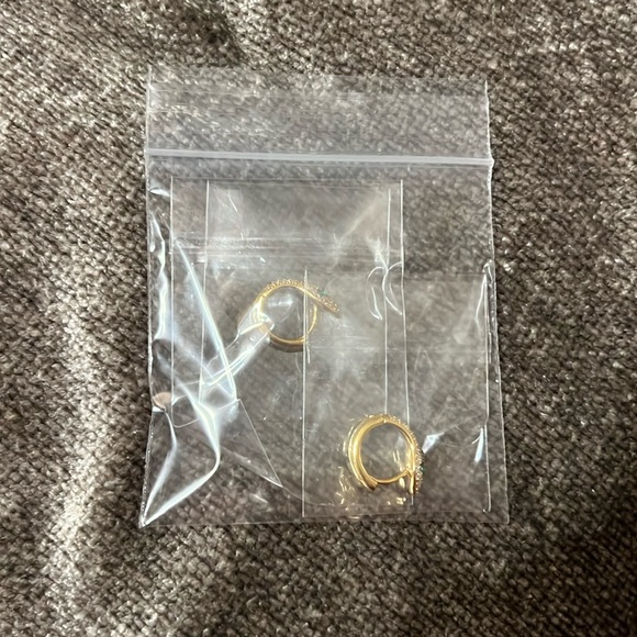 Savvy Cie 18K Over Silver Snake Earrings, New in Original Packaging, Gold Color - Picture 10 of 11